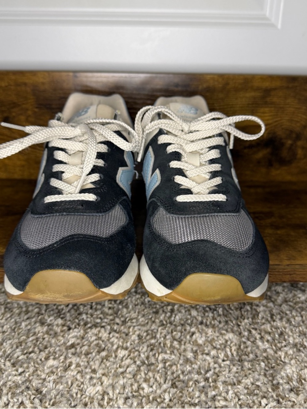 New Balance | Women’s 574v2 Sneakers - Picture 3 of 9